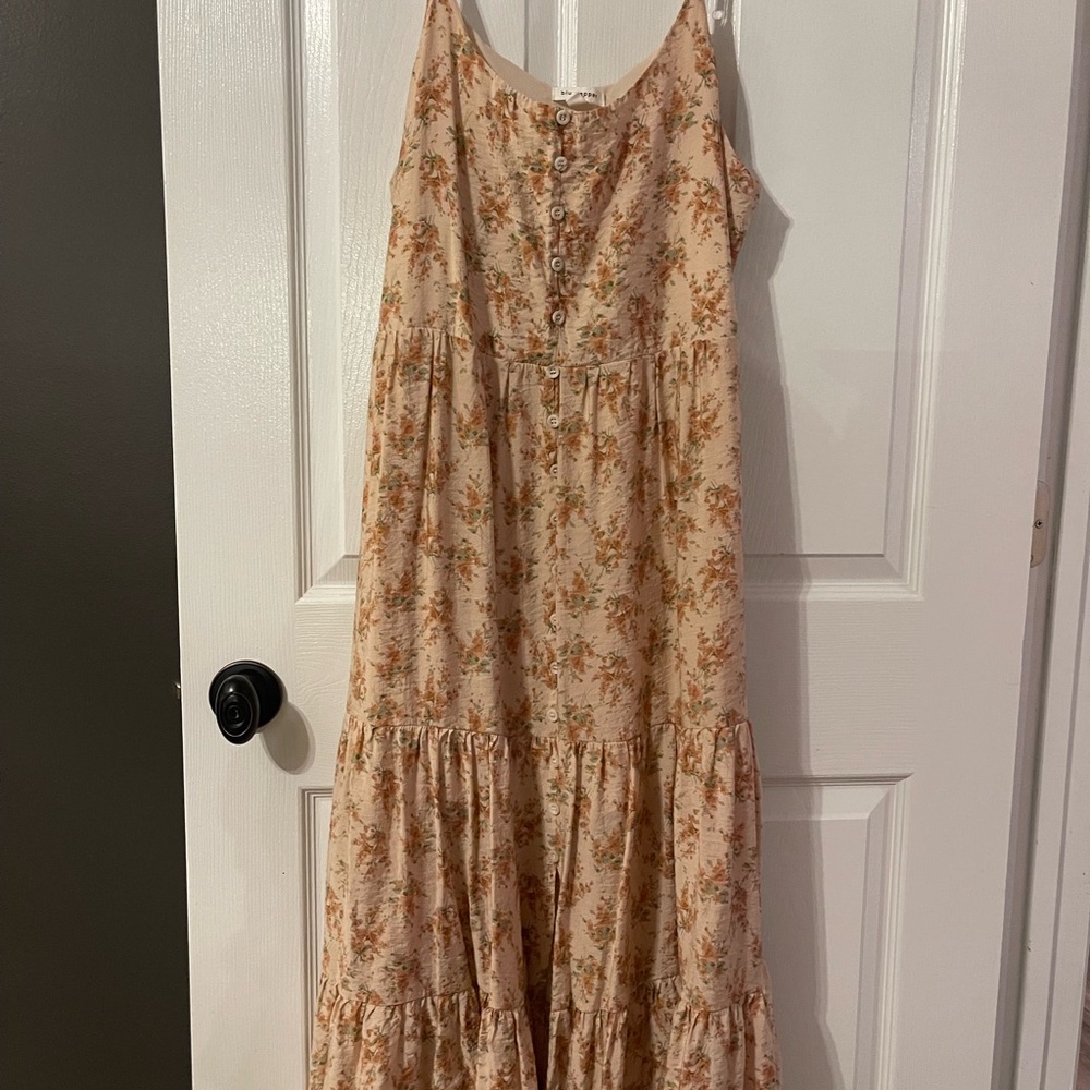 Blu Pepper Cream and Tan Floral Tiered Maxi Dress